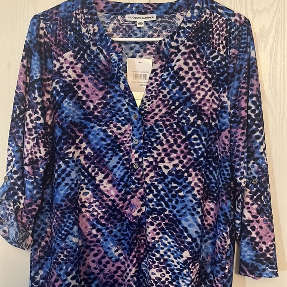 Hudson Harper Button Front Top - Picture 2 of 9